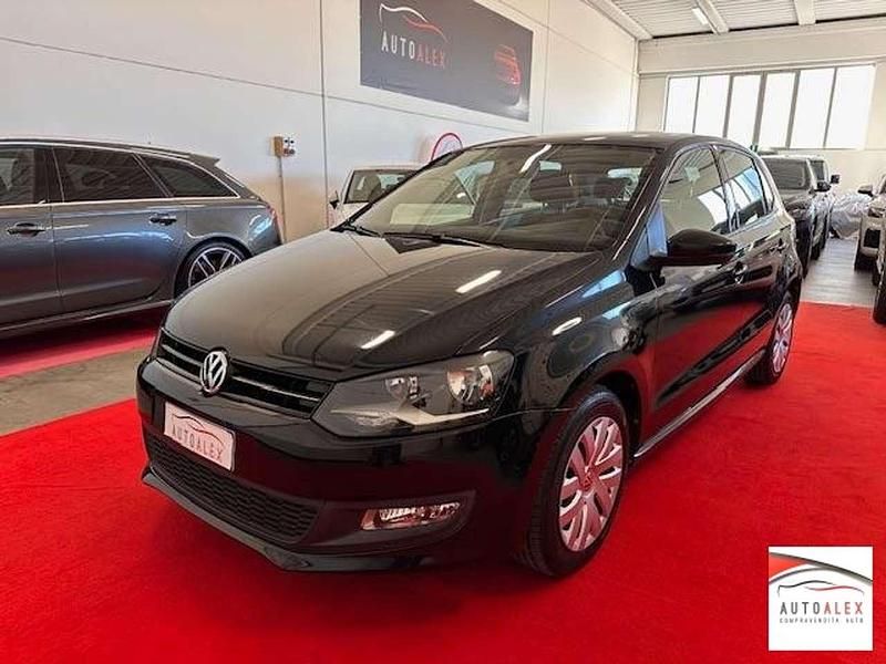 Nero Usata 2012 VW Polo Highline Tre volumi | 6500 € (Buon prezzo) - Immagine 1/4