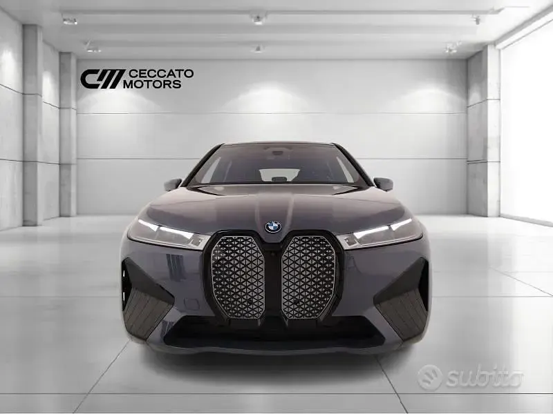 Nuova BMW iX Comfort Edition 384 kW (523 CV) 2026 Storm bay SUV