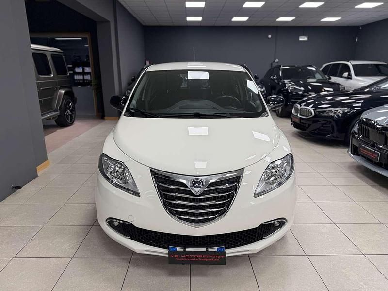 Usata Lancia Ypsilon S 95 CV (69 kW) 2016 Bianco Utilitaria