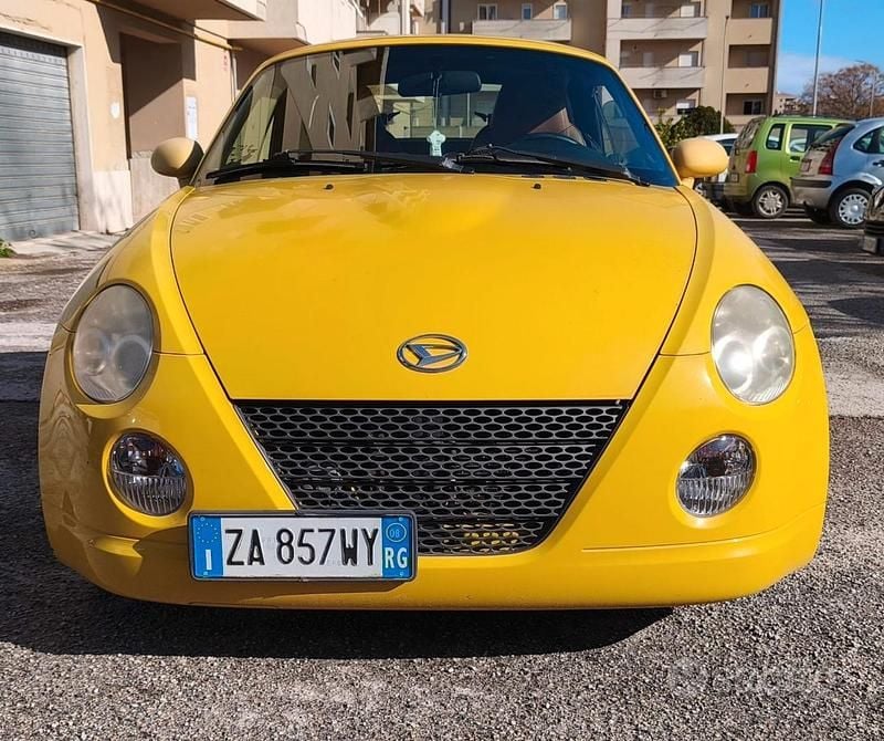 Usata Daihatsu Copen 87 CV (63 kW) 2009 Giallo Cabrio