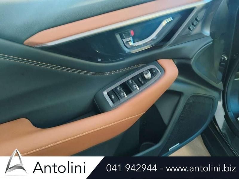 Nuova Subaru Outback Premium 169 CV (124 kW) 2026 Grigio scuro Station wagon