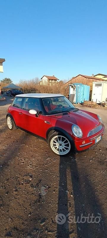 Usata 2003 Mini Cooper Utilitaria | 4200 € (Cara) - Immagine 1/4