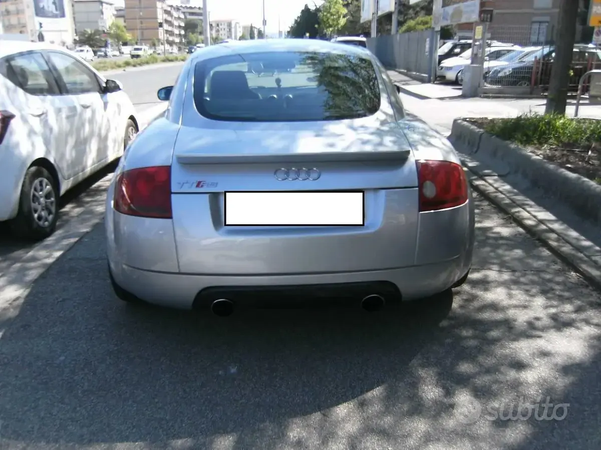 Usata Audi TT 225 CV (165 kW) 2000 Grigio Coupé
