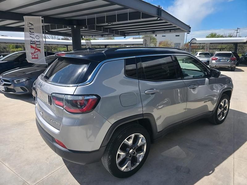 Usata Jeep Compass Limited 140 CV (102 kW) 2017 Argento SUV