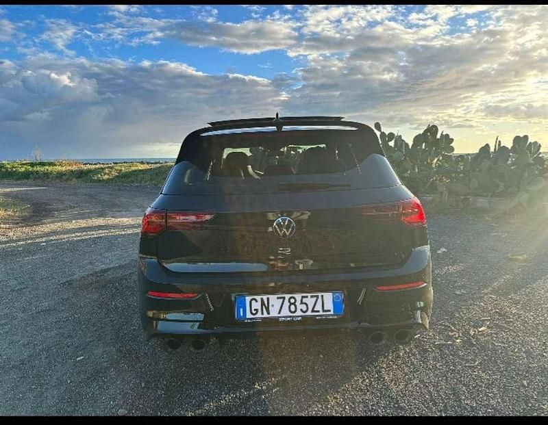 Usata VW Golf VIII R 320 CV (235 kW) 2023 Nero Berlina
