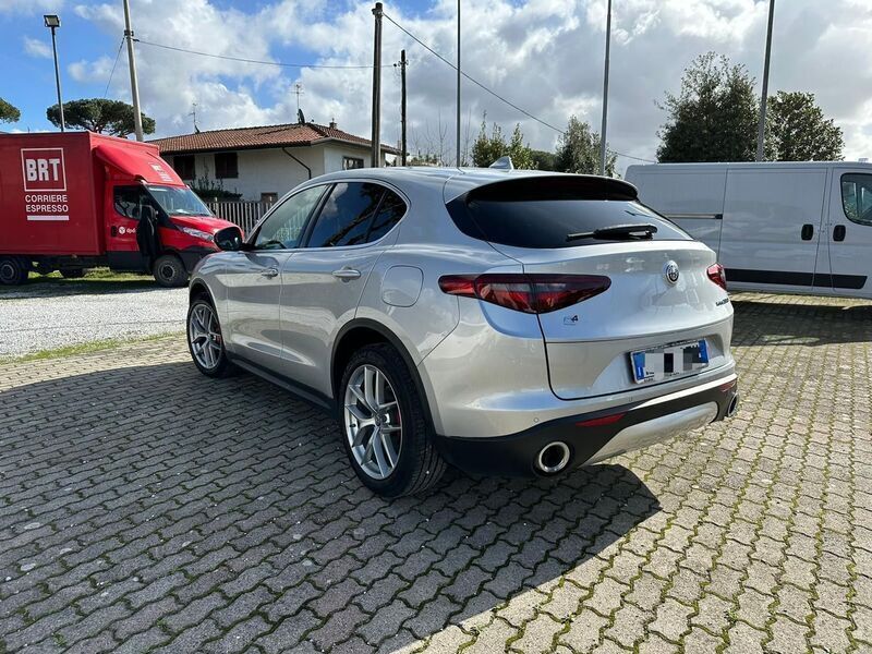 Usato 2017 Alfa Romeo Stelvio 2.1 Diesel 209 CV (29.900 €)