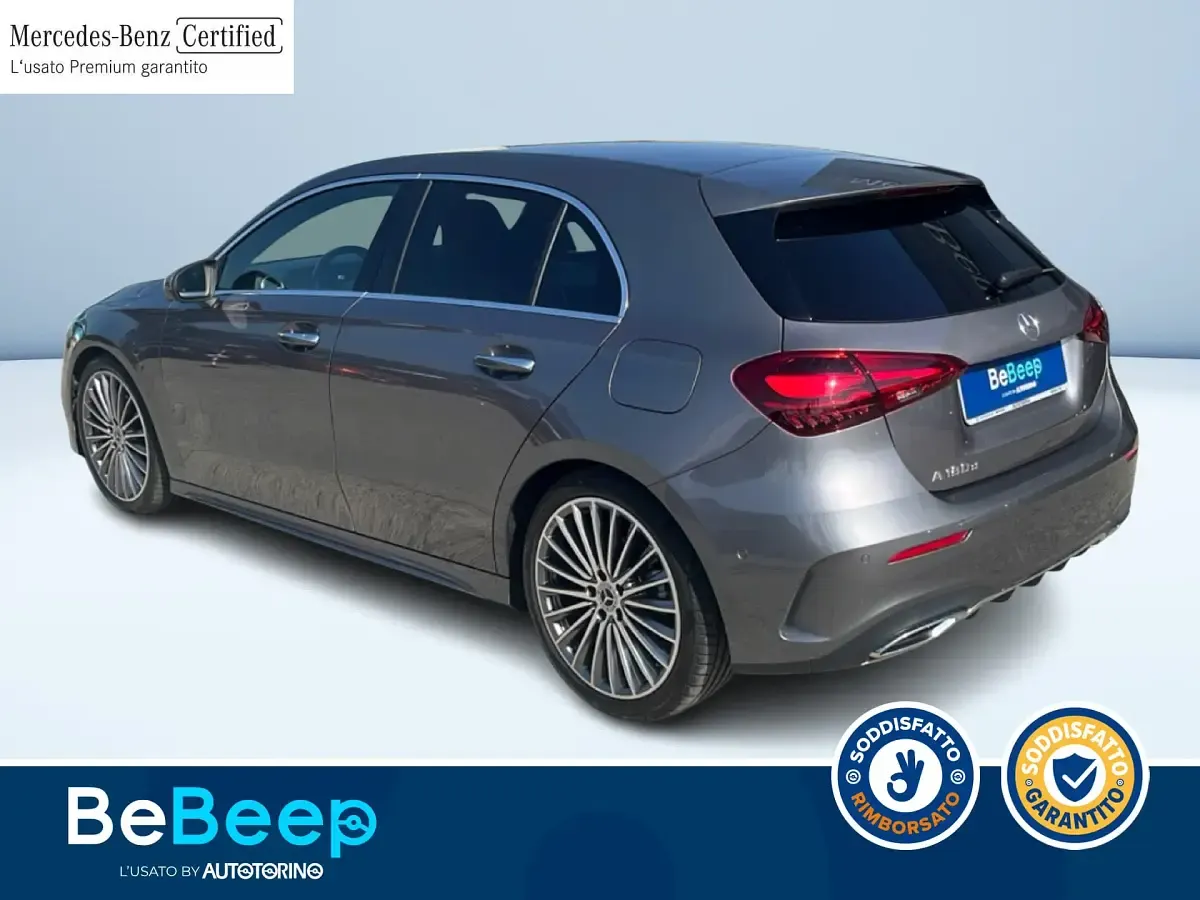 Usata Mercedes A180 AMG Line Premium 116 CV (85 kW) 2024 Grigio metallizzato Berlina
