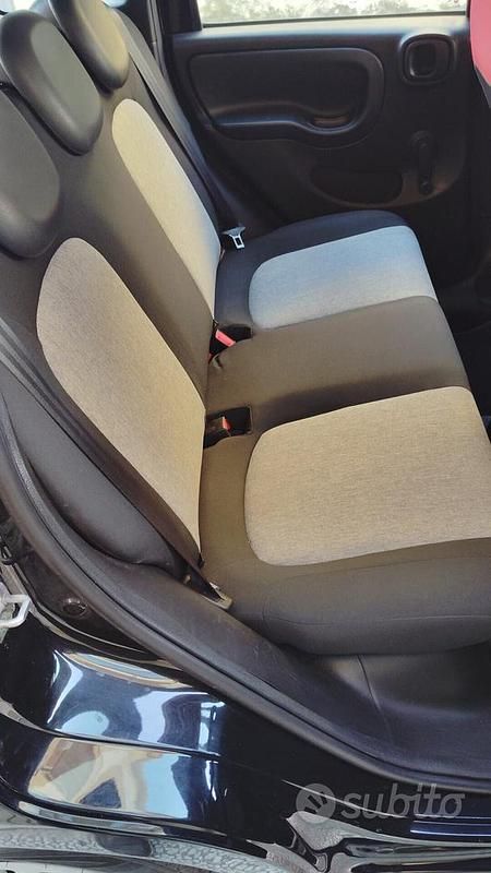 Usata Fiat Panda Connect 69 CV (50 kW) 2019 Nero Utilitaria