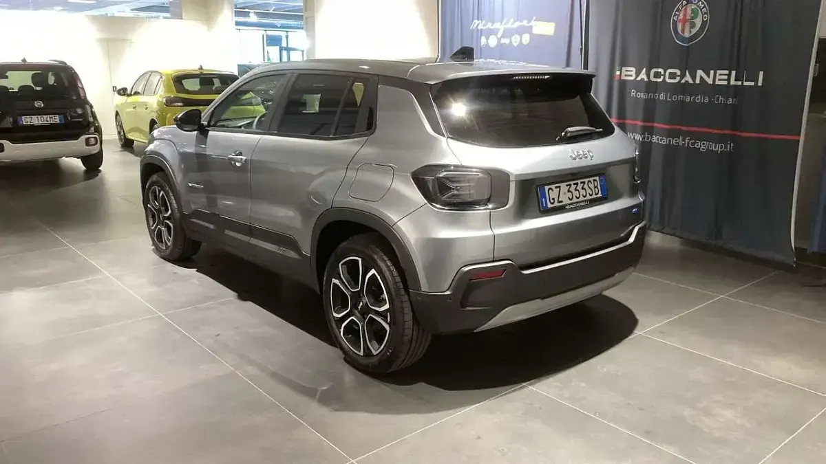 Usata Jeep Avenger EV Summit 114 kW (156 CV) 2025 Grigio SUV