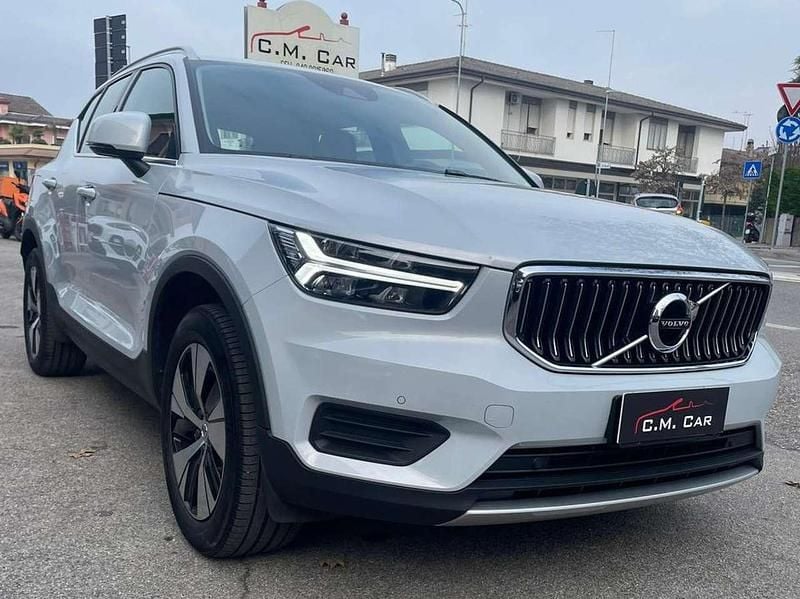 Usata Volvo XC40 Inscription 179 CV (131 kW) 2022 Argento SUV