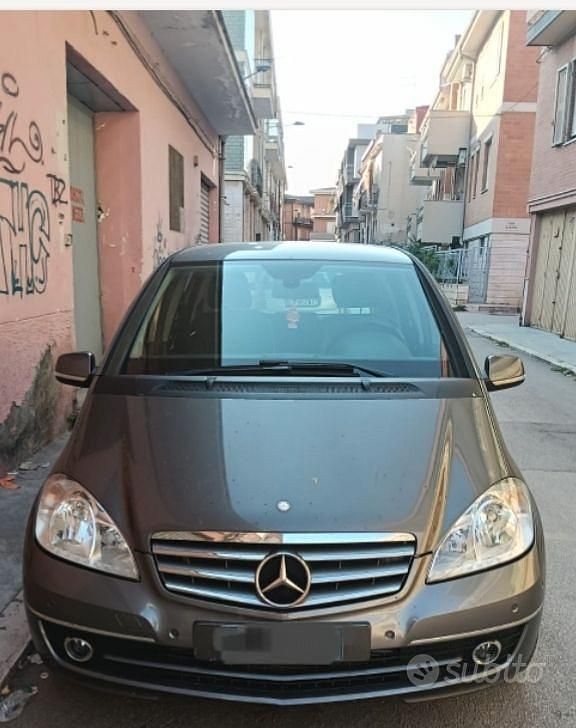 Usata Mercedes A180 Elegance 2008 Grigio Monovolume