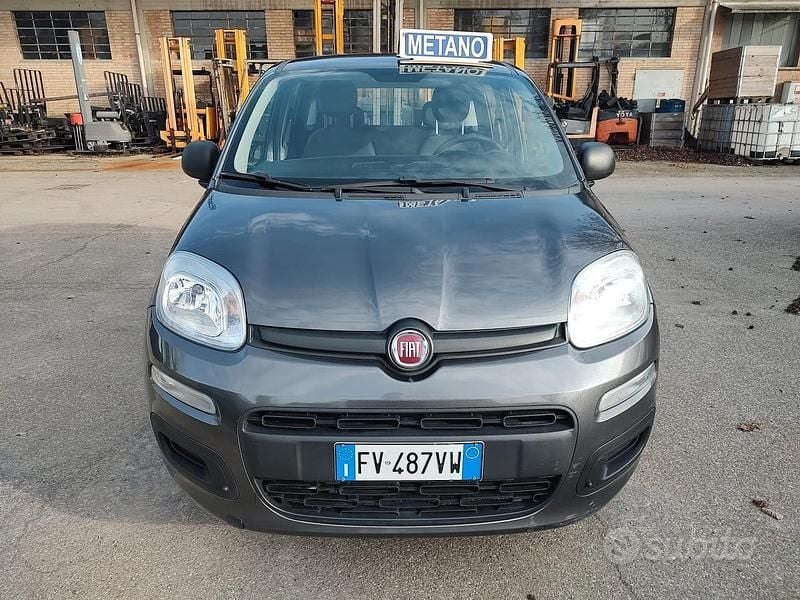 Usata Fiat Panda Easy 71 CV (52 kW) 2019 Grigio Utilitaria