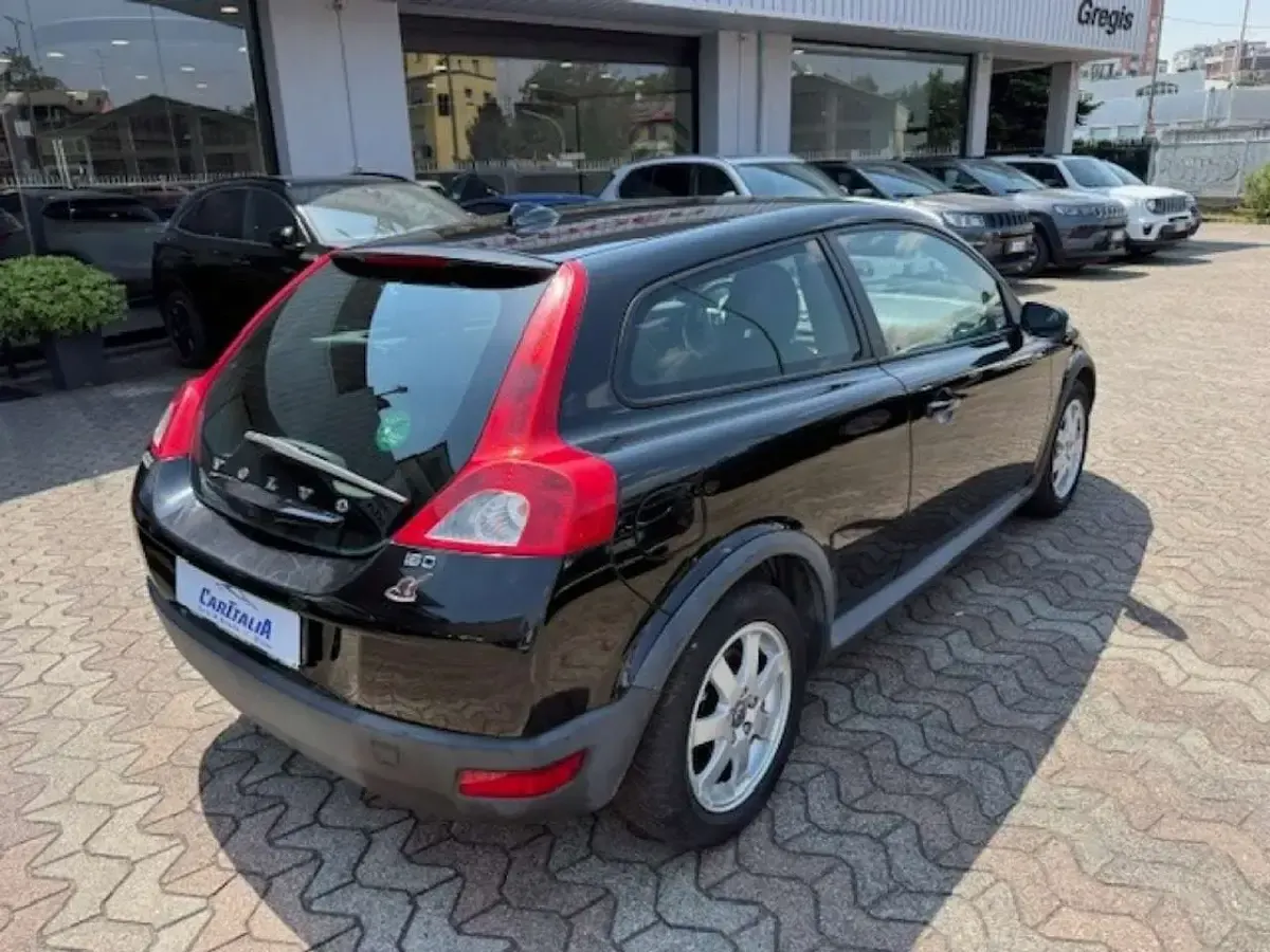 Usata Volvo C30 Kinetic 109 CV (80 kW) 2009 Grigio Utilitaria