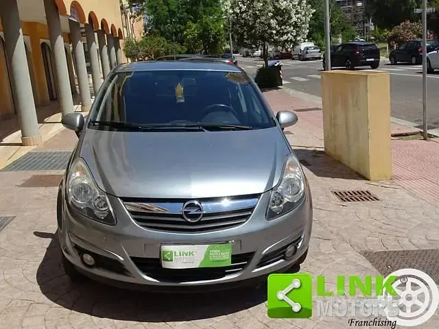 Usata Opel Corsa Cosmo 84 CV (61 kW) 2011 Blu Utilitaria
