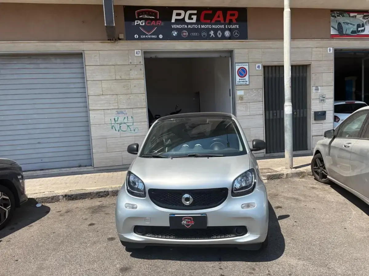 Usata Smart ForTwo Coupé Prime 71 CV (52 kW) 2018 Argento Coupé