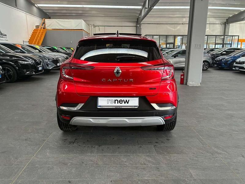 Usata Renault Captur Techno 94 CV (69 kW) 2023 Rosso passion metallizzato SUV