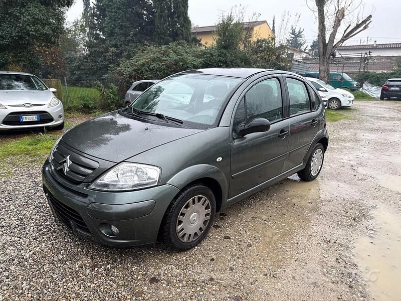 Usata 2009 Citroën C3 Tre volumi | 3200 € (Buon prezzo) - Immagine 1/4