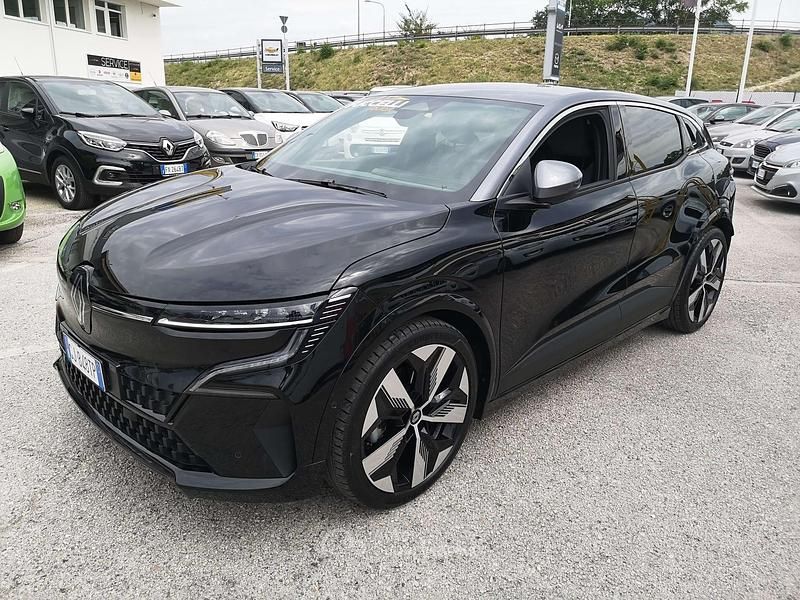 Usata Renault Mégane Techno 55 kW (75 CV) 2022 Nero Berlina