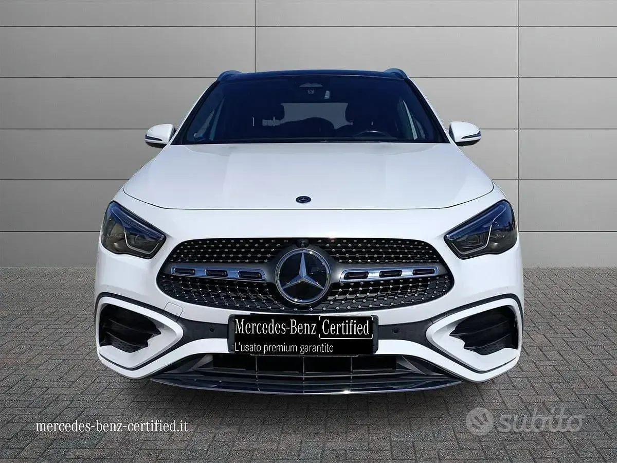 Usata Mercedes GLA200 AMG Line Premium Plus 150 CV (110 kW) 2023 Bianco SUV