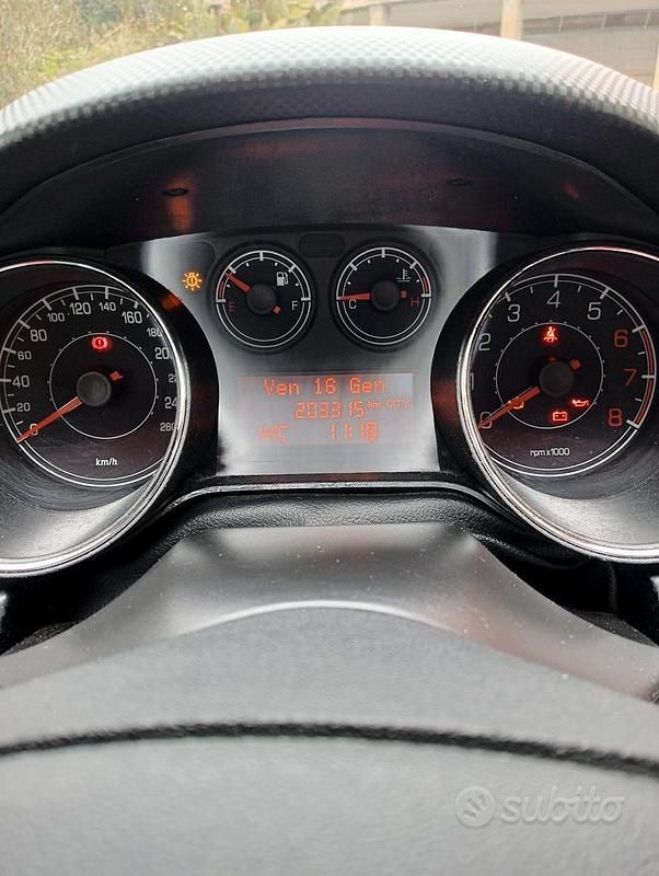 Usata Fiat Bravo 90 CV (66 kW) 2009 Nero Utilitaria