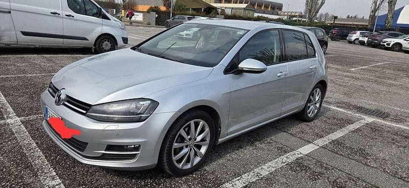 Usata VW Golf VII Highline 122 CV (89 kW) 2014 Berlina
