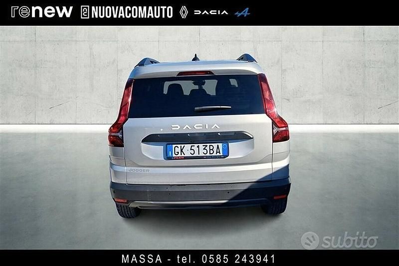 Usata Dacia Jogger Expression 100 CV (73 kW) 2022 Grigio Monovolume