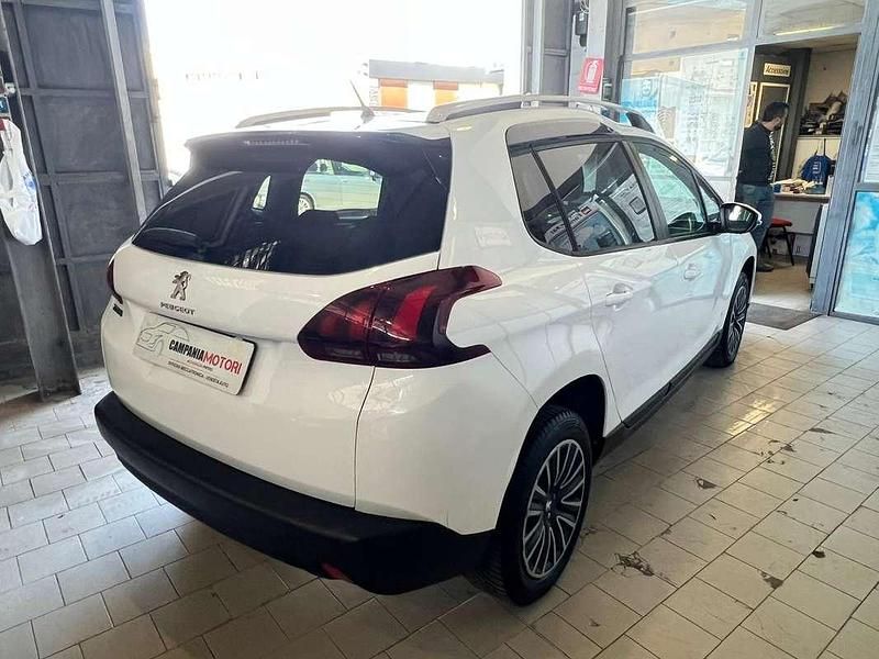 Usata Peugeot 2008 Active 99 CV (72 kW) 2017 Bianco SUV