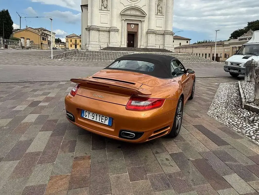 Usata Porsche 997 Sport 551 CV (405 kW) 2008 Arancione Cabrio