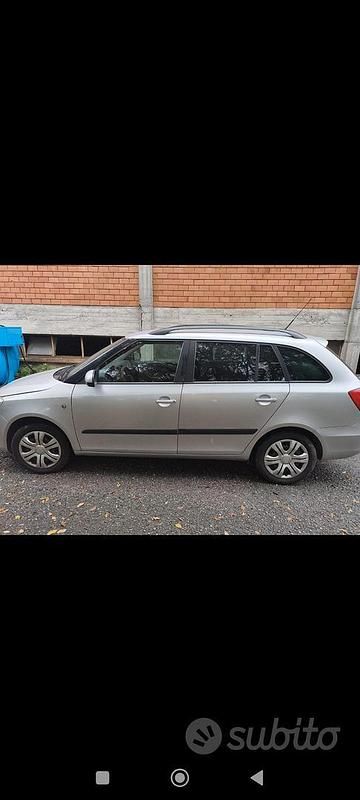 Usata Skoda Fabia 55 CV (40 kW) 2010 Grigio Berlina