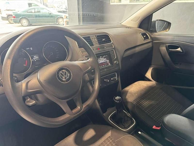 Usata VW Polo Comfortline 75 CV (55 kW) 2015 Grigio Berlina