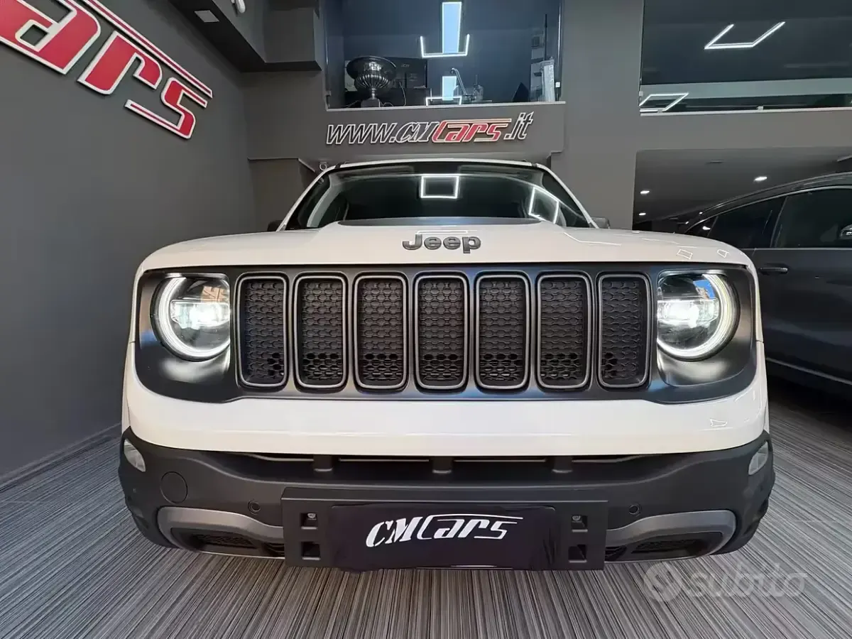 Usata Jeep Renegade Trailhawk 170 CV (125 kW) 2019 Bianco SUV