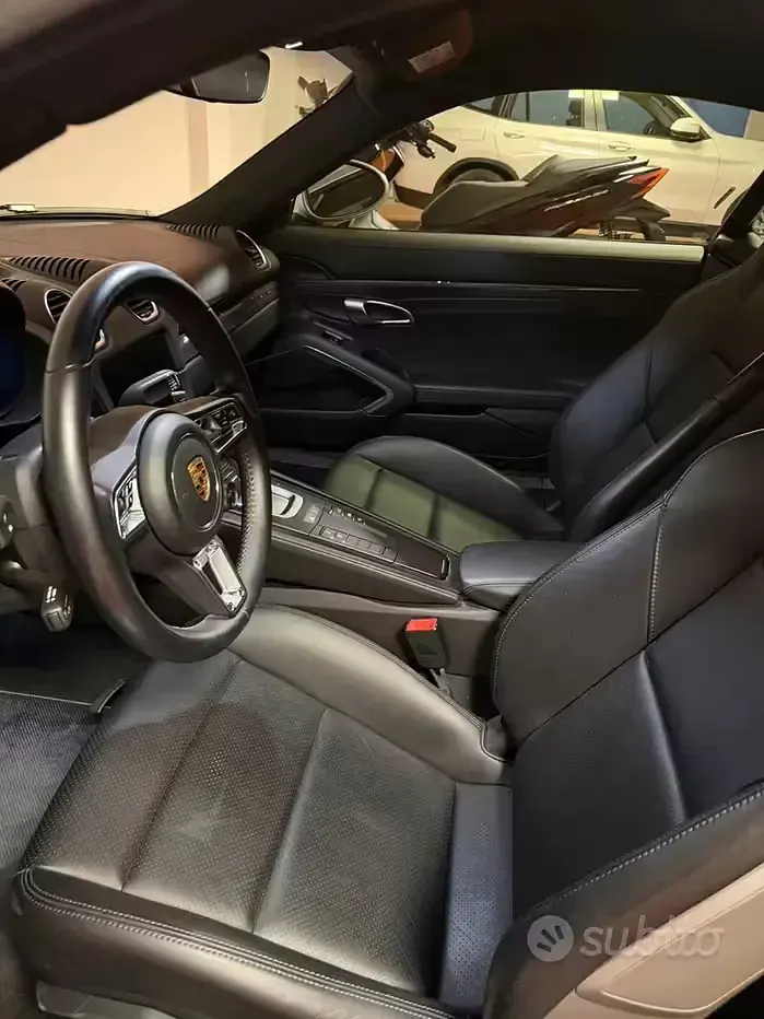 Usata Porsche Cayman GTS 400 CV (294 kW) 2021 Grigio Coupé