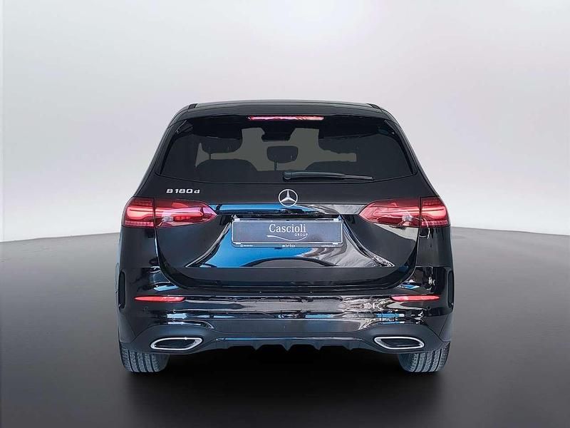 Usata Mercedes B180 Advanced Plus 116 CV (85 kW) 2024 Nero Monovolume
