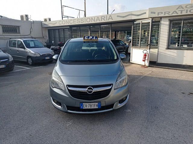 Usata Opel Meriva Cosmo 100 CV (73 kW) 2014 Grigio Monovolume