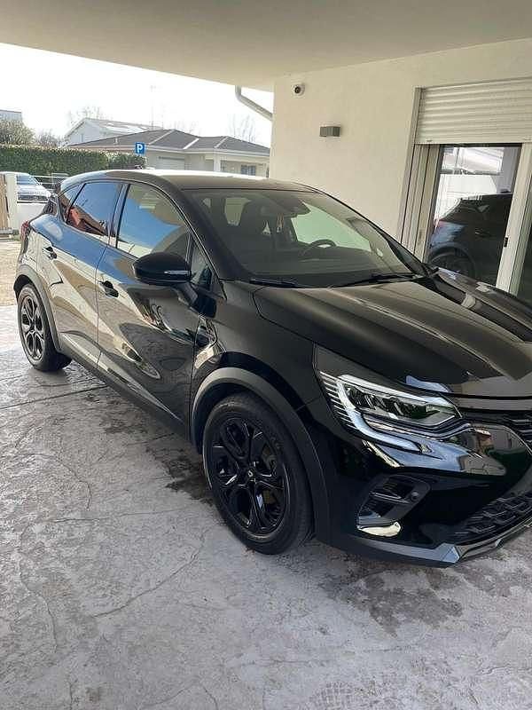 Usata Renault Captur Intens 94 CV (69 kW) 2023 SUV