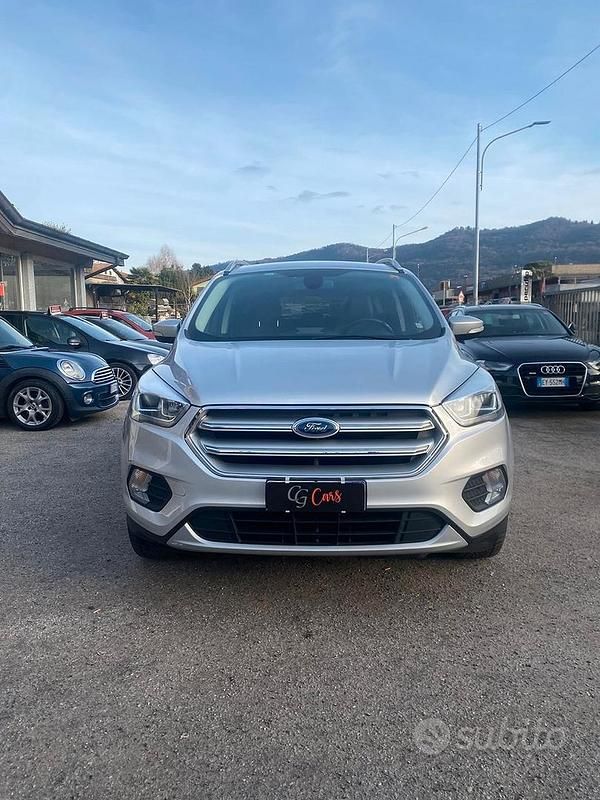 Usata Ford Kuga Business Edition 150 CV (110 kW) 2018 Grigio SUV