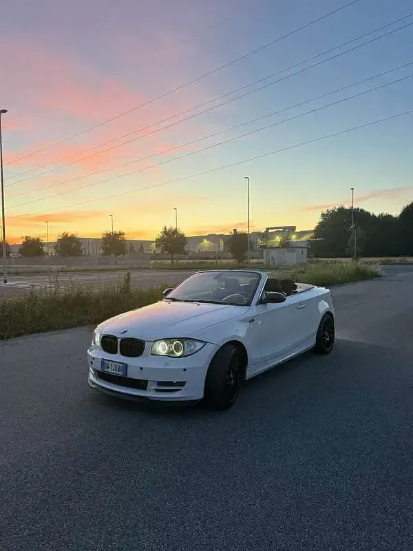 Usata BMW 120 Cabriolet 177 CV (130 kW) 2009 Cabrio