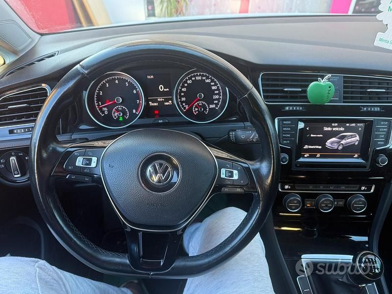 Usata VW Golf VII 110 CV (80 kW) 2014 Berlina