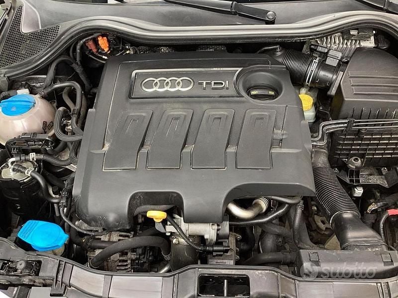 Usata Audi A1 105 CV (77 kW) 2014 Nero Utilitaria