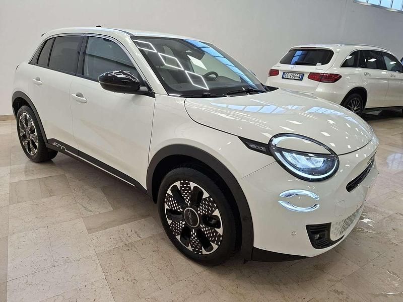 Usata Fiat 600 La Prima 101 CV (74 kW) 2025 Bianco SUV
