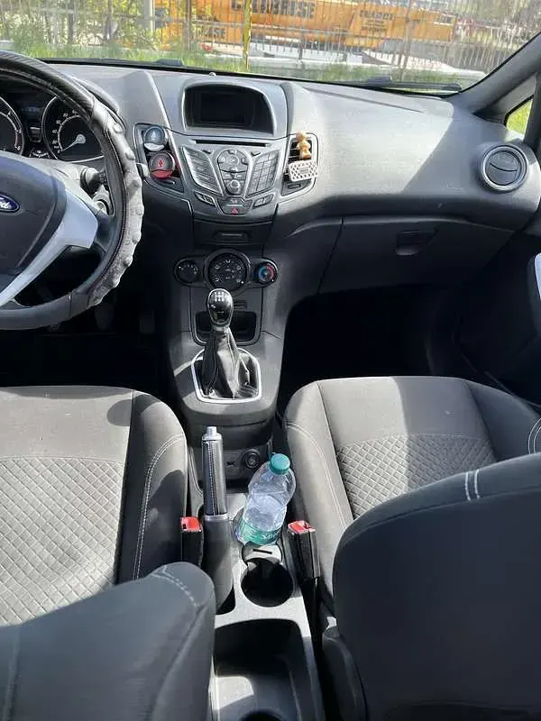 Usata Ford Fiesta 75 CV (55 kW) 2016 Utilitaria