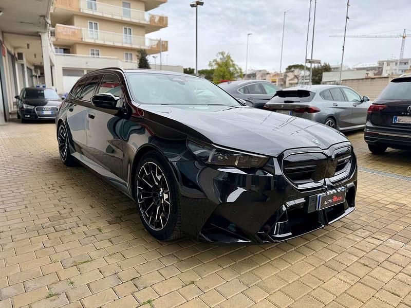 Usata BMW M5 585 CV (430 kW) 2025 Nero metallizzato Station wagon