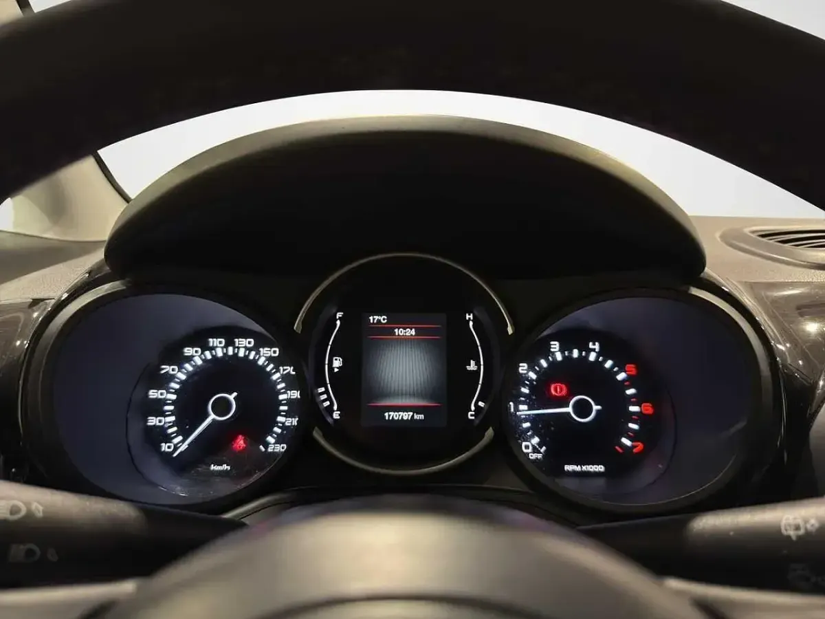 Usado Fiat 500L Lounge 95 CV (69 kW) 2018 Negro Monovolumen