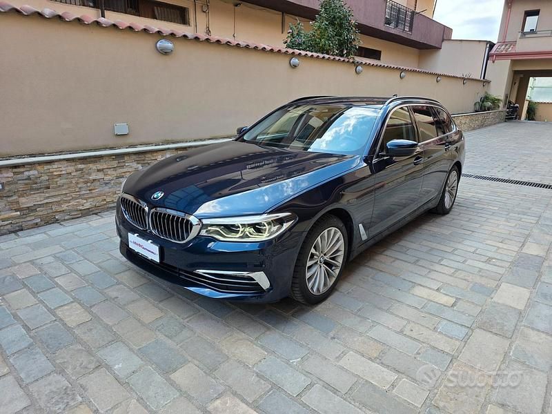 Usata BMW 520 Luxury Line 190 CV (139 kW) 2020 Blu Station wagon