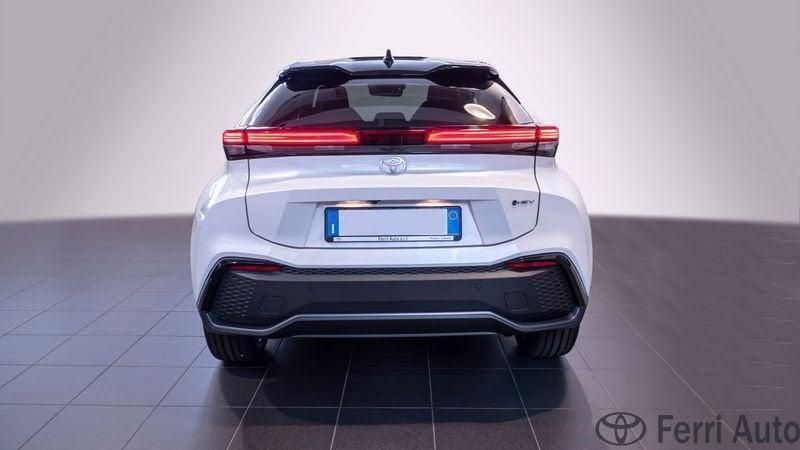 Usata Toyota C-HR Trend 197 CV (144 kW) 2024 Bianco SUV