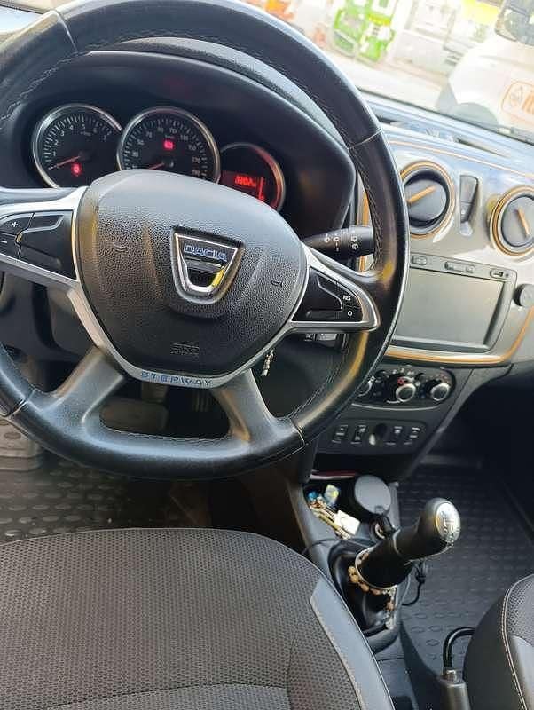Bianco Usata 2018 Dacia Sandero Stepway Due volumi | 7000 € (Super prezzo) - Immagine 1/4