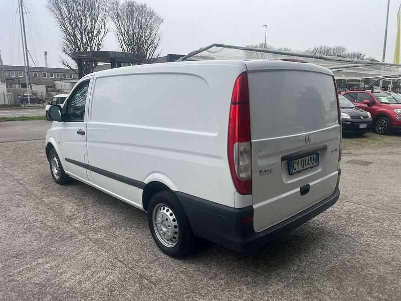 Usata Mercedes Vito 109 CV (80 kW) 2005 Bianco Furgone