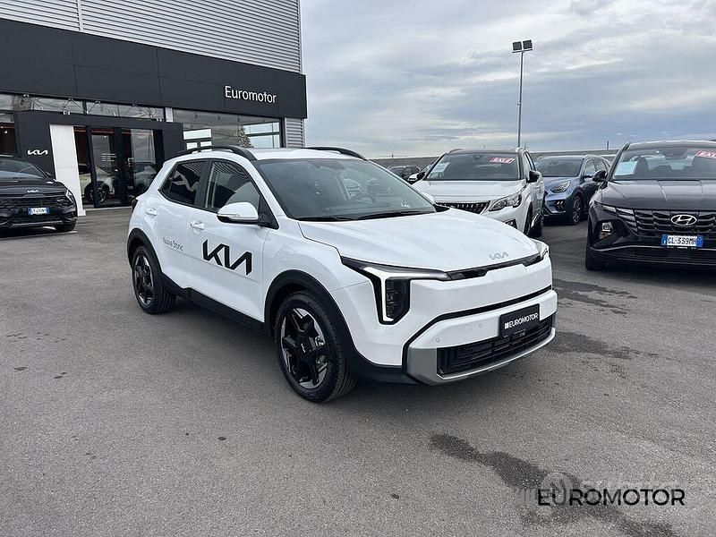 Neu Kia Stonic Launch Edition 116 PS (85 kW) 2025 Weiß SUV