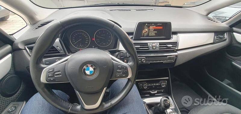 Usata BMW 218 150 CV (110 kW) 2015 Grigio Monovolume
