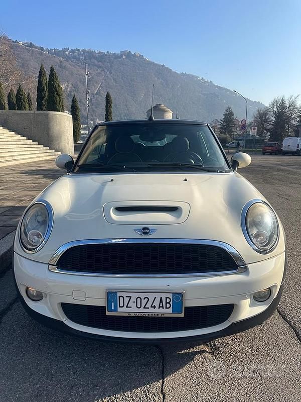 Usata Mini Cooper S Cabriolet 175 CV (128 kW) 2009 Bianco Cabrio